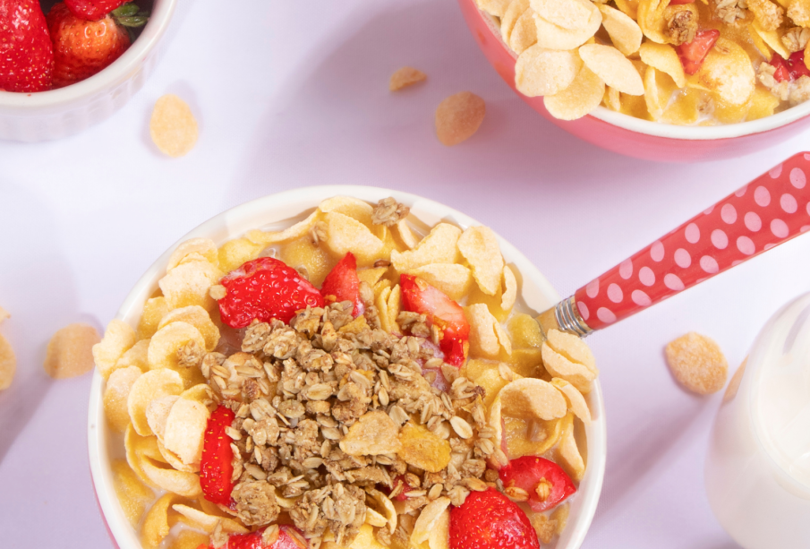 Platki Jaski vs. Corn Flakes - Które Śniadaniowe Płatki Są Naprawdę Zdrowe
